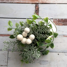 キッツチンに癒される空間!空き缶でふんわり飾るフェイクグリーン