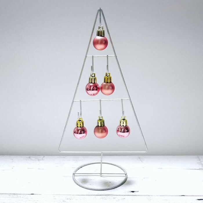 セリアでみつけた!!シンプルクリスマスツリーが素敵すぎる。