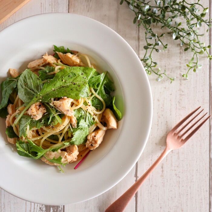 あのコンビニ飯が大変身!?★とっても簡単★サラダチキンのハーブパスタ