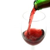 実は醤油と相性抜群!ただし料理酒代用に赤ワインを使うのにはコツが要る