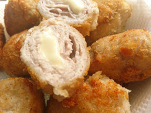 豚の切り落としを使って★手抜き★チーズインくるくるフライ