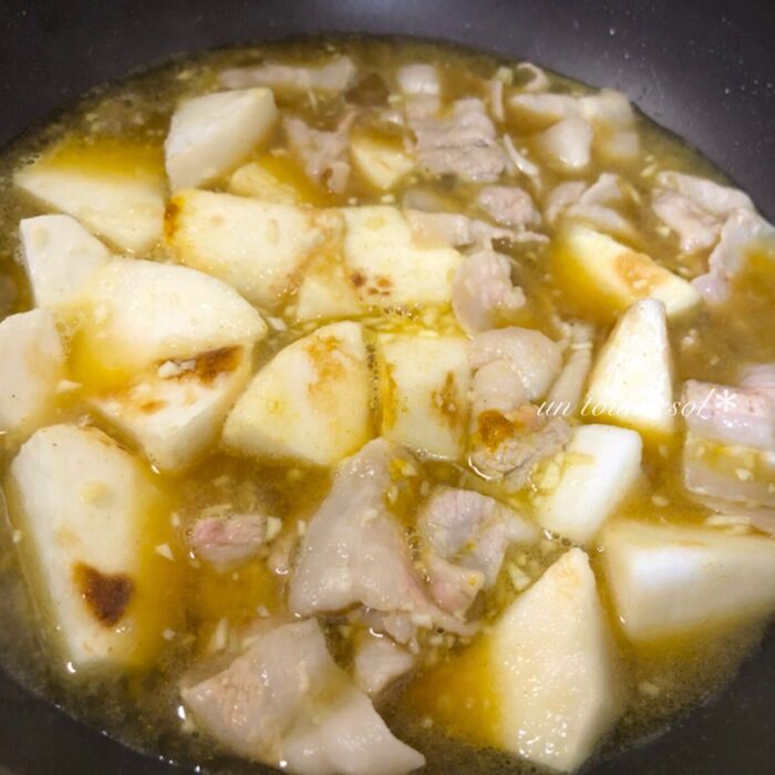 ④時々水分を確認して煮込んで!