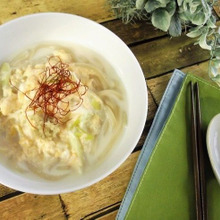 優しい甘さでお腹の中から温まる♪甘酒ミルクかき卵うどん