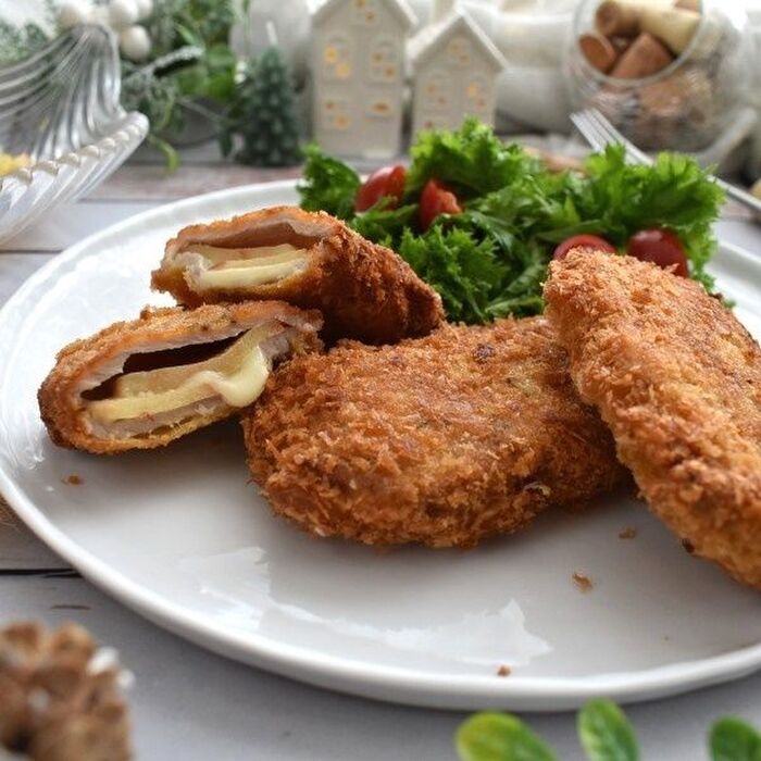 さっぱり とろ~りなリンゴとチーズをはさんだコトレッタ