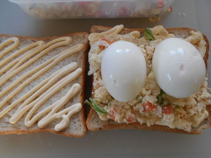 2人分サンドイッチを作る。