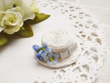 ペットボトルキャップと紙紐で作る可愛いブローチ&ヘアクリップ