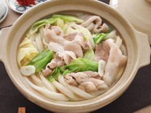 2つの食材で作る!鍋うどん「豚とキャベツのごま油鍋うどん」