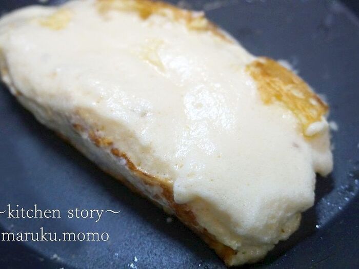 ヘラで端を寄せる。