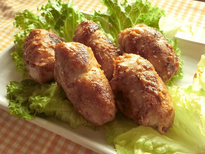 こってり味噌ダレが美味しい~チーズ入り里芋の豚肉包み焼き