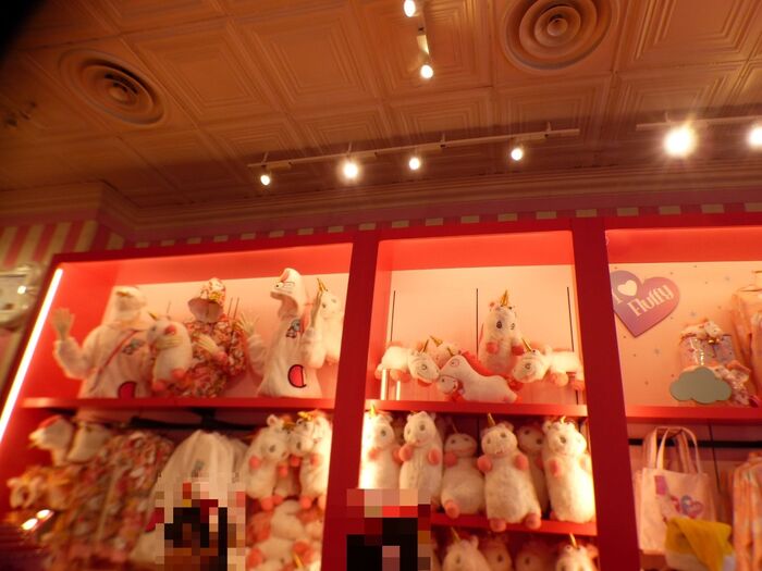 今大プッシュのフラッフィグッズも販売中!!