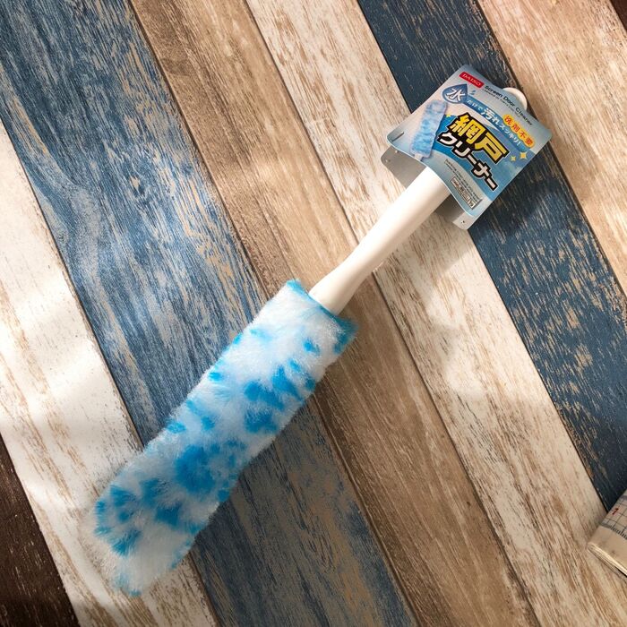 所要時間2分!?ダイソー網戸クリーナー