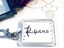 荷物の間違いを防ぐ【100均】フォトキーホルダーでつくる簡単ネームタグ