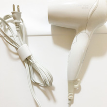 コードの配線保護のためにも、外さないで使えるコードクリップ