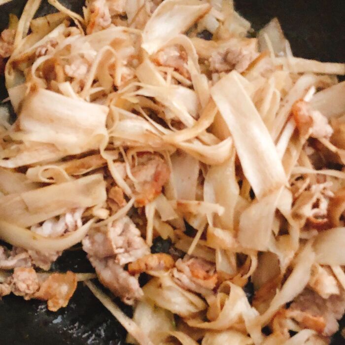 調味料とお出汁を合わせ煮詰める!