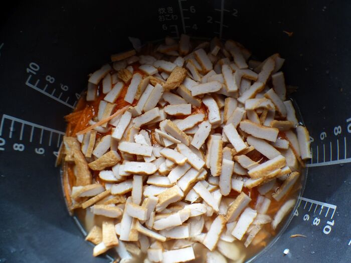 じゃこ天入れて炊飯スタート!