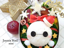 リースからひょっこりはん!ベイマックスでクリスマス弁当