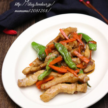 豚肉の黒酢味噌炒め。