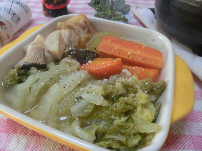 15分コトコト煮るだけ☆ 美味しすぎる白菜とベーコンのポトフ