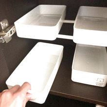 つっぱり棒2本で家族4人の下着を洗面所に置ける!