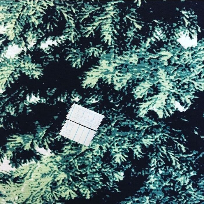 ①両面テープを貼り付ける