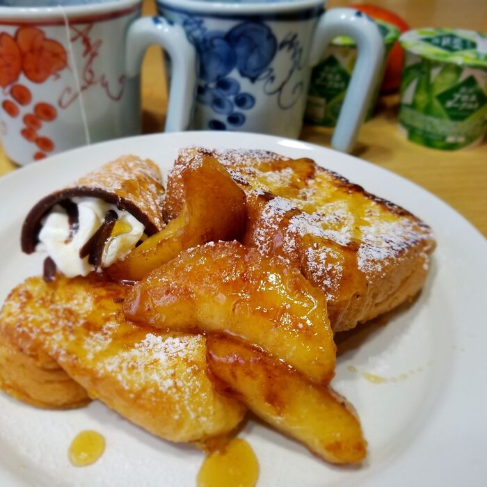 キャラメリゼした林檎でフレンチトースト♪