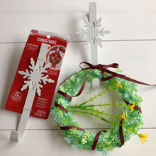 雪の結晶がキュート♡ダイソーのリースフック♡