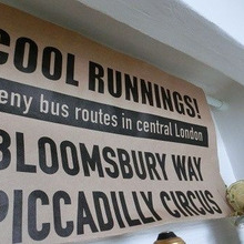 つっぱり棒は見せないように!