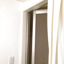 つっぱり棒で浴室内にカンタン収納❗️