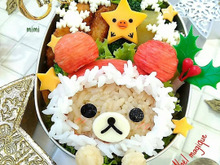 赤いフードのリラックマでクリスマス弁当