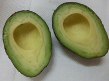 食べごろアボカドがたくさん手に入ったら☆ 丸ごと冷凍保存♪