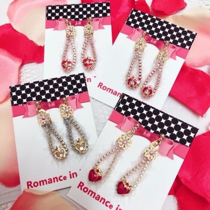 キラキラファンシーヤーンの大人可愛いZIPイヤリング&ピアス