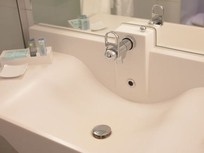 たった1分でピカピカに!今すぐ試したくなる洗面台掃除の時短術