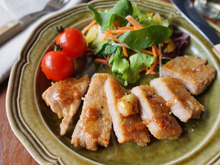 ごはんが進む!味噌漬けポークステーキ