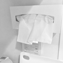 ティッシュを壁収納!で作業台もスッキリ