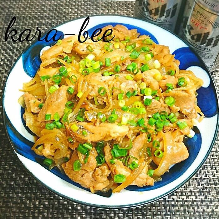 ご飯に乗せて丼も◎良妻風♪野菜たっぷり鶏もやしの生姜焼き