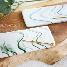 高級感漂う!セリアの大理石調のプレート