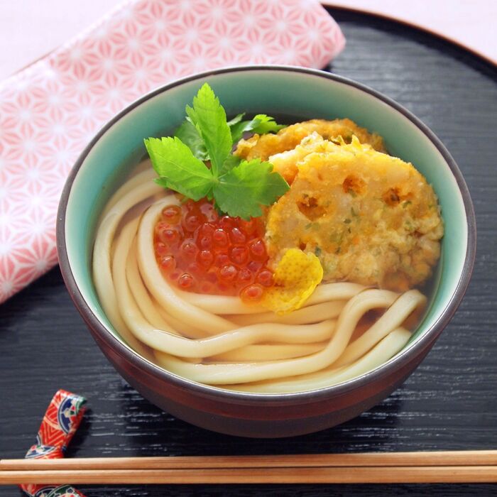 1年のはじまりから!縁起のいいレシピ「いくらとれんこんはさみ揚げのうどん」