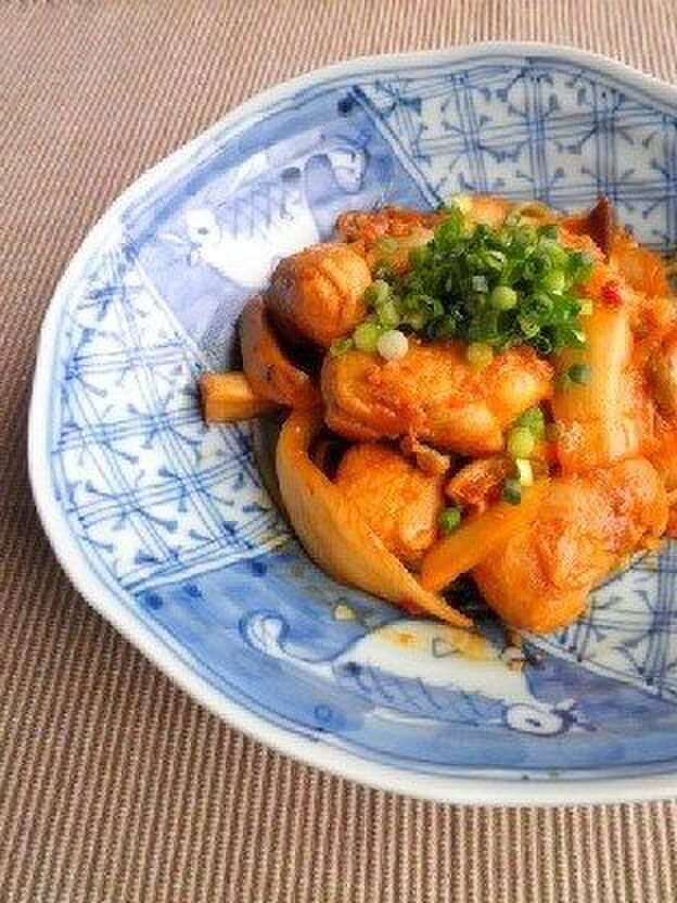 お餅で簡単☆肉巻き餅のトッポギ風