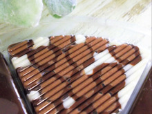 簡単デコチョコ ヒョウ柄♪ 板チョコ2枚(ホワイト&ブラック)だけ!