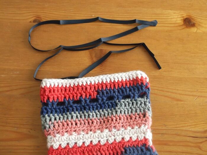 リボンを2本切って