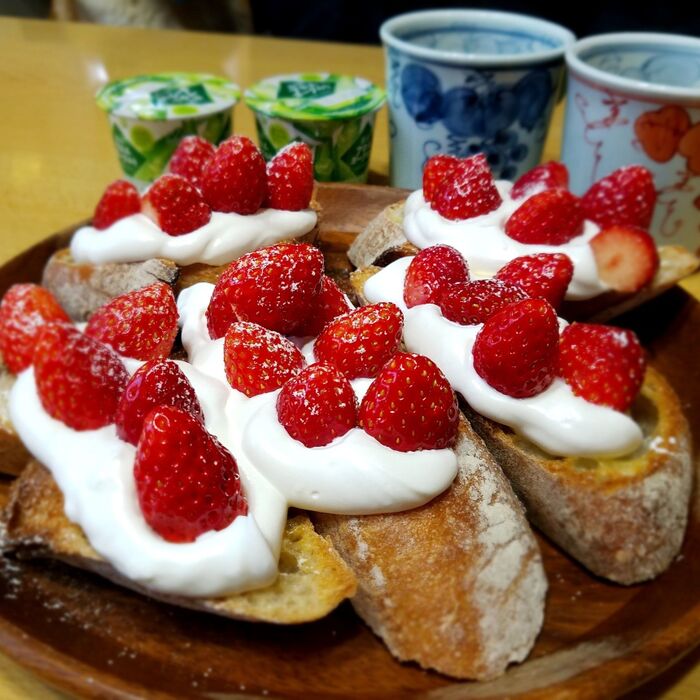 苺のタルティーヌ♪気軽におうちスイーツ♪