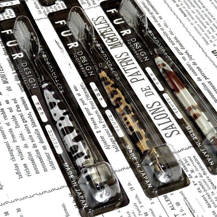 セリアで発見!面白い♪と思ったオシャレな歯ブラシ