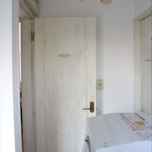 生活感のある掃除道具の収納は「デッドスペース」を活かしてスッキリ♪