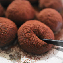 レンジでチンして捏ねるだけ♪もっちりビターなチョコ餅