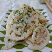 シャキシャキ♪ れんこんの粒マスタードマヨ醤油炒め