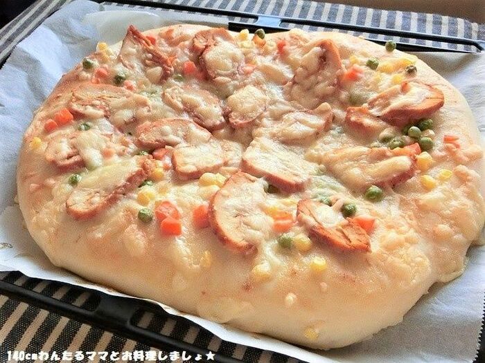ファミマのサラダチキンで「タンドリーチキン風サラダチキンピザ♪」