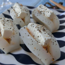 切るだけおつまみ☆かまぼこの味噌チーズペッパー