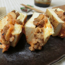 隠し味にマヨ♪ 厚揚げの納豆キムチーズはさみ焼き