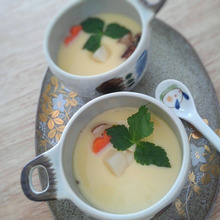 お餅入りなめらか温かい茶わん蒸し