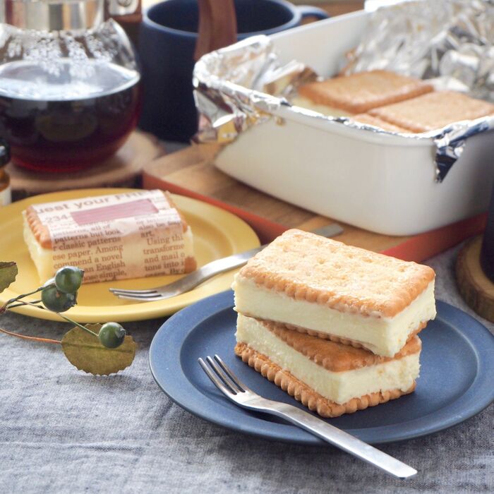 バレンタインにも!冷やすだけ、バットで簡単!レアチーズサンド